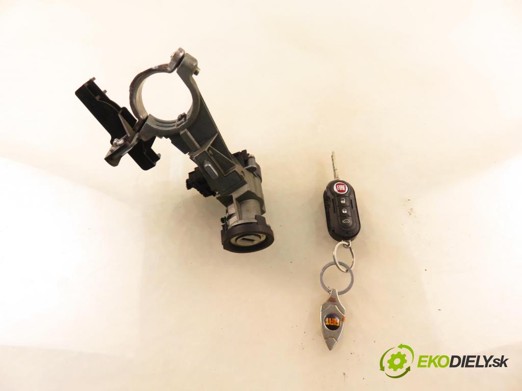 FIAT GRANDE PUNTO (199_) HB 2008 57,00 1.4 - 350 A1.000 1368,00 spinačka 51813197 ; 010198401 (Spínacia skrinka)