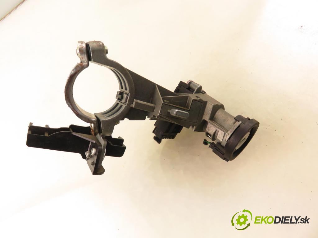 FIAT GRANDE PUNTO (199_) HB 2008 57,00 1.4 - 350 A1.000 1368,00 spinačka 51813197 ; 010198401 (Spínacia skrinka)