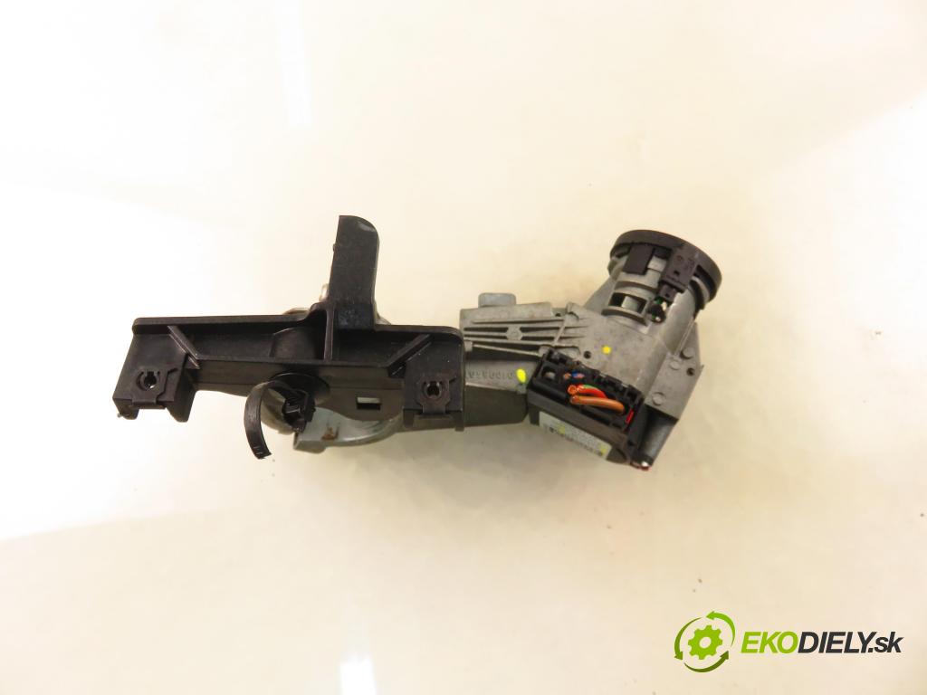 FIAT GRANDE PUNTO (199_) HB 2008 57,00 1.4 - 350 A1.000 1368,00 spinačka 51813197 ; 010198401 (Spínacia skrinka)