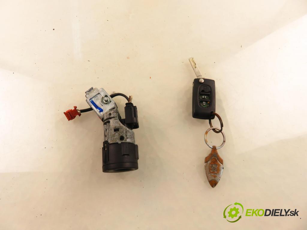 PEUGEOT 407 (6D_) SEDAN 2005 100,00 2.0 HDi 135 - RHR 1997,00 spinačka 9648445180 (Spínacia skrinka)