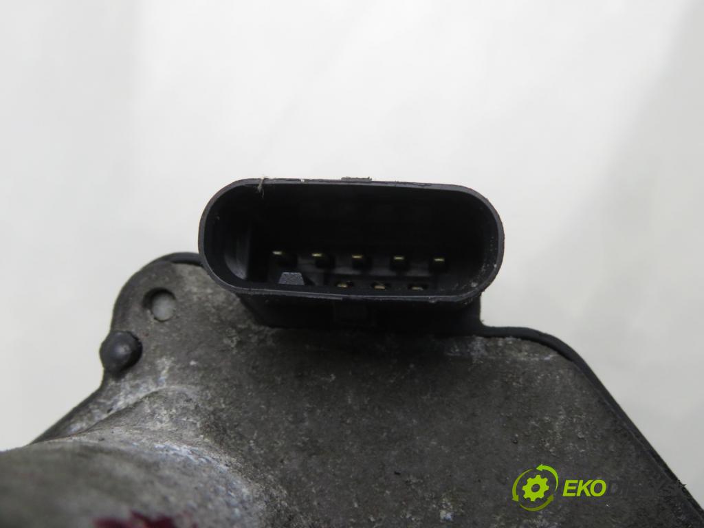 HYUNDAI i30 Kombi (FD) KOMBI 2010 85,00 1.6 CRDi 116 - D4FB 1582,00 Škrtiaca klapka 351002A900 ; 5WY9174D (Škrtiaca klapka)