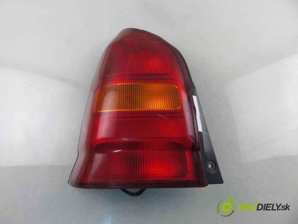 SUZUKI ALTO (FF) HB 2004 46,00 1.1 (RF410) - F10D 1061,00 Svetlo ľavé zadné