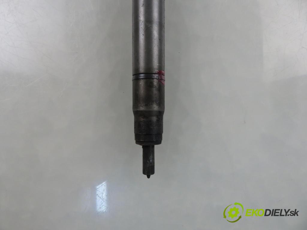 HYUNDAI i30 Kombi (FD) KOMBI 2010 85,00 1.6 CRDi 116 - D4FB 1582,00 vstrekovač 0445110320 ; 338002A900 (Vstrekovač paliva)