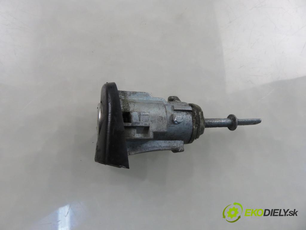 VW FOX (5Z1, 5Z3) HB 2006 55,00 1.4 - BKR 1390,00 spinačka / zámky 4B0905851N