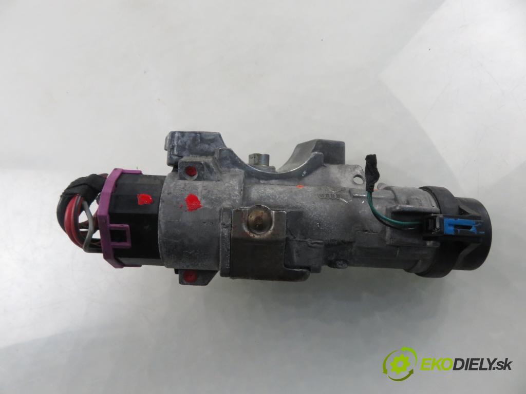 VW FOX (5Z1, 5Z3) HB 2006 55,00 1.4 - BKR 1390,00 spinačka / zámky 4B0905851N