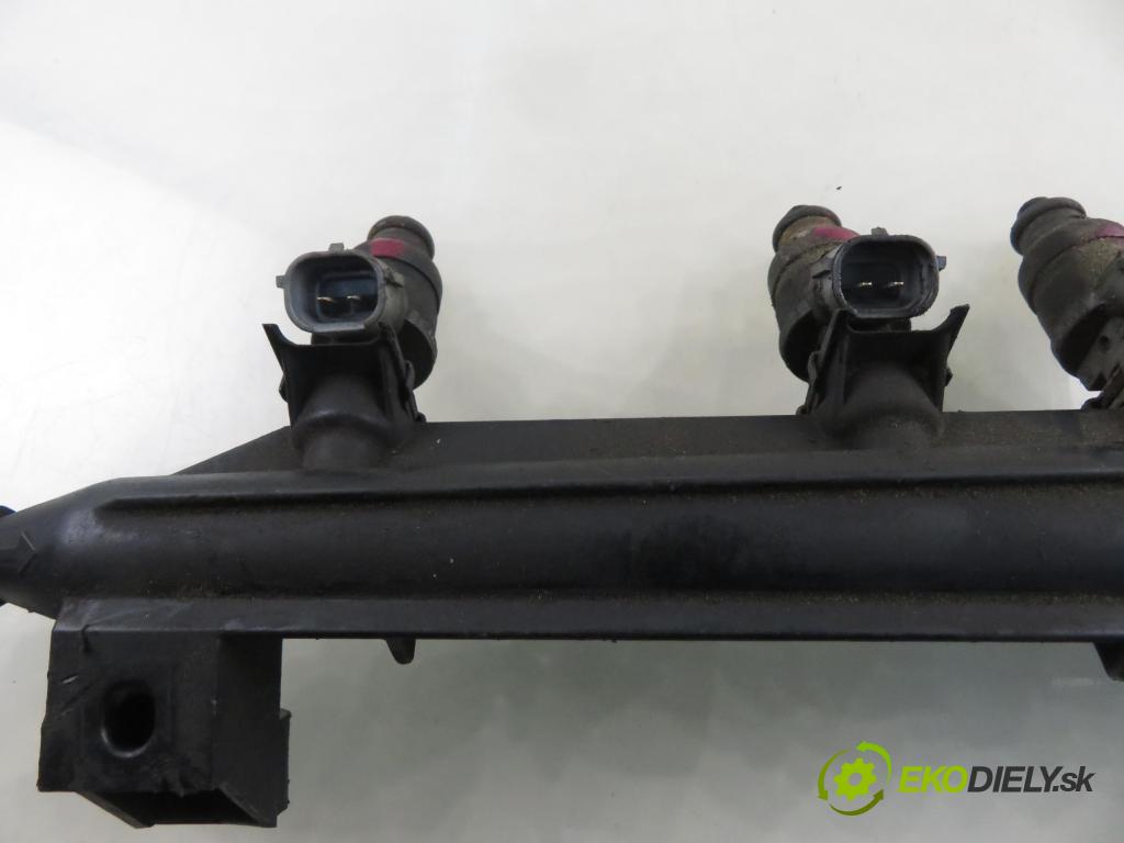 SEAT ALTEA (5P1) HB 2004 75,00 1.6 102 1595,00 lišta vstřikovací 06A906031BT ; 06A133317AC (Vstřikovací lišta)