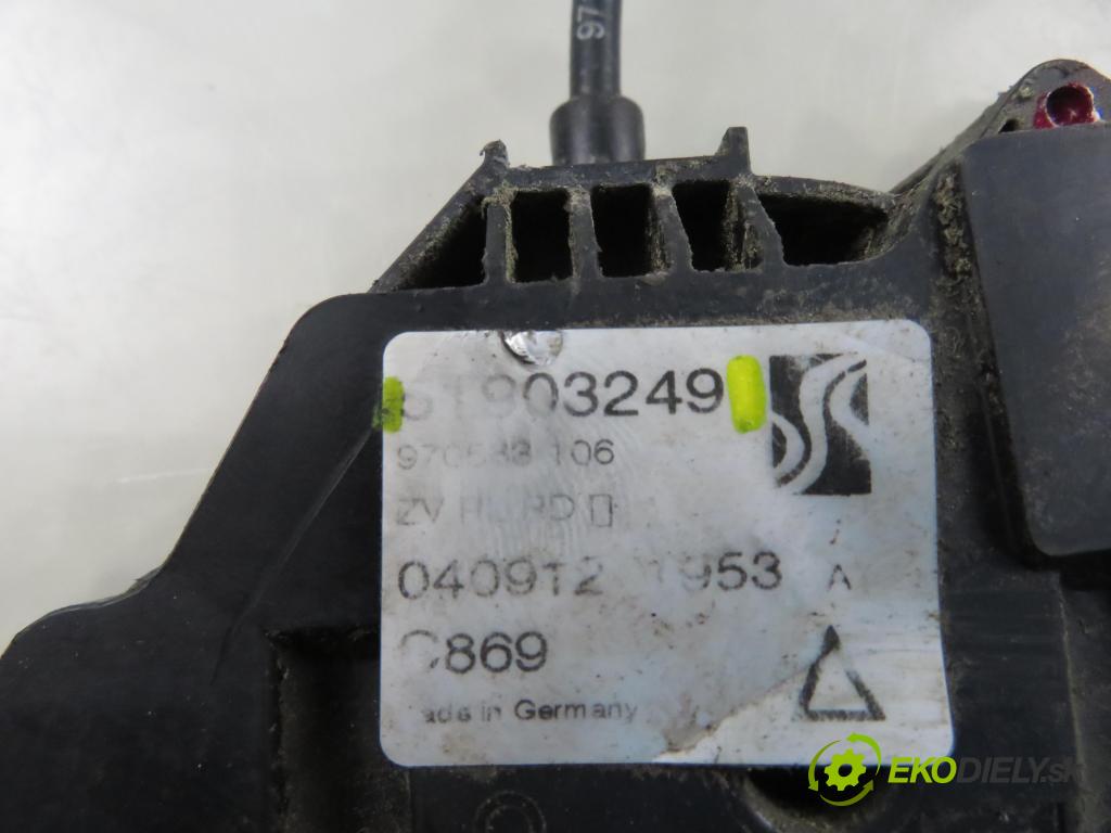 FIAT GRANDE PUNTO (199_) HB 2012 57,00 1.4 - 350 A1.000 1368,00 zámok 51903249