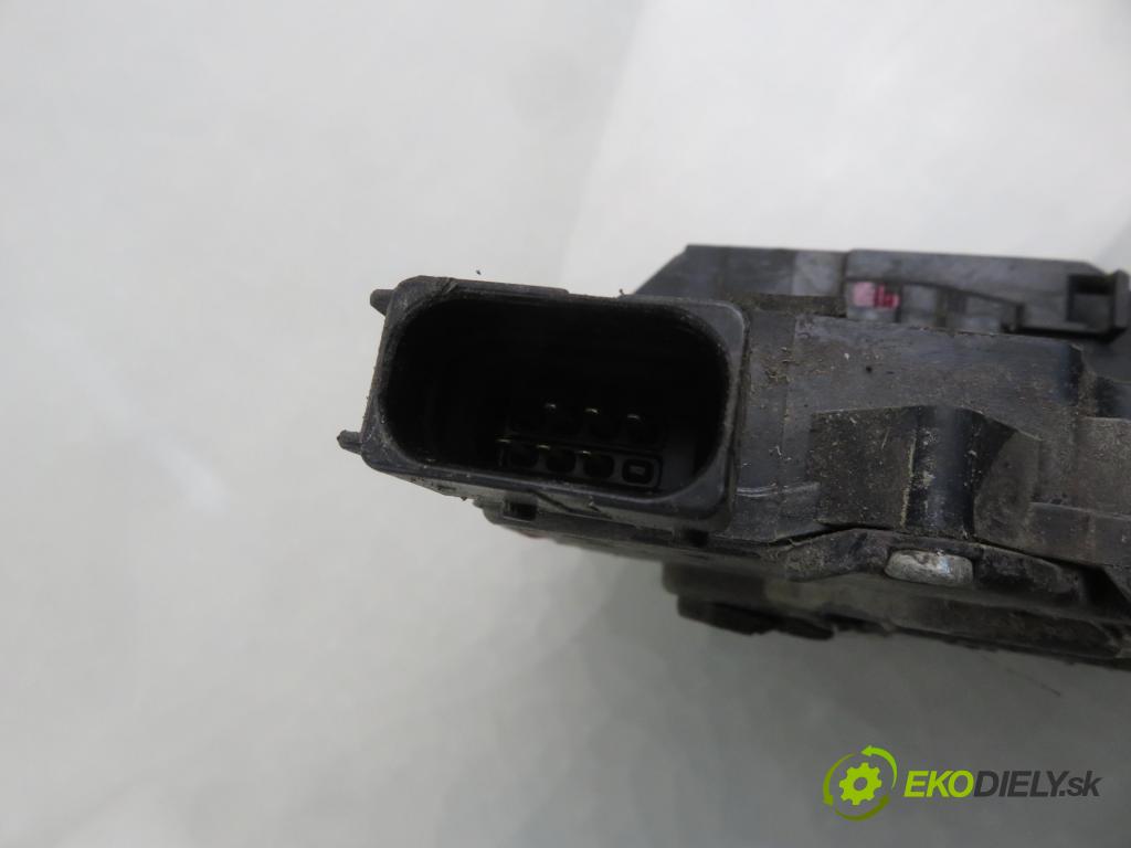 FIAT GRANDE PUNTO (199_) HB 2012 57,00 1.4 - 350 A1.000 1368,00 zámok 51903249
