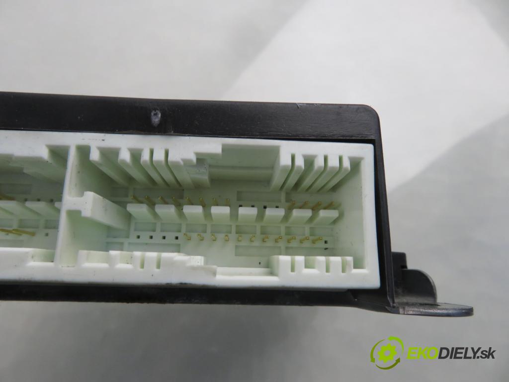 FIAT GRANDE PUNTO (199_) HB 2012 57,00 1.4 - 350 A1.000 1368,00 MODUL air BAG 51918197 ; A2C53440429