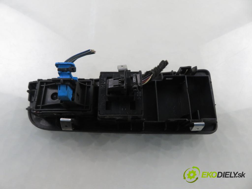 FIAT GRANDE PUNTO (199_) HB 2012 57,00 1.4 - 350 A1.000 1368,00 Panel ovládaní oken