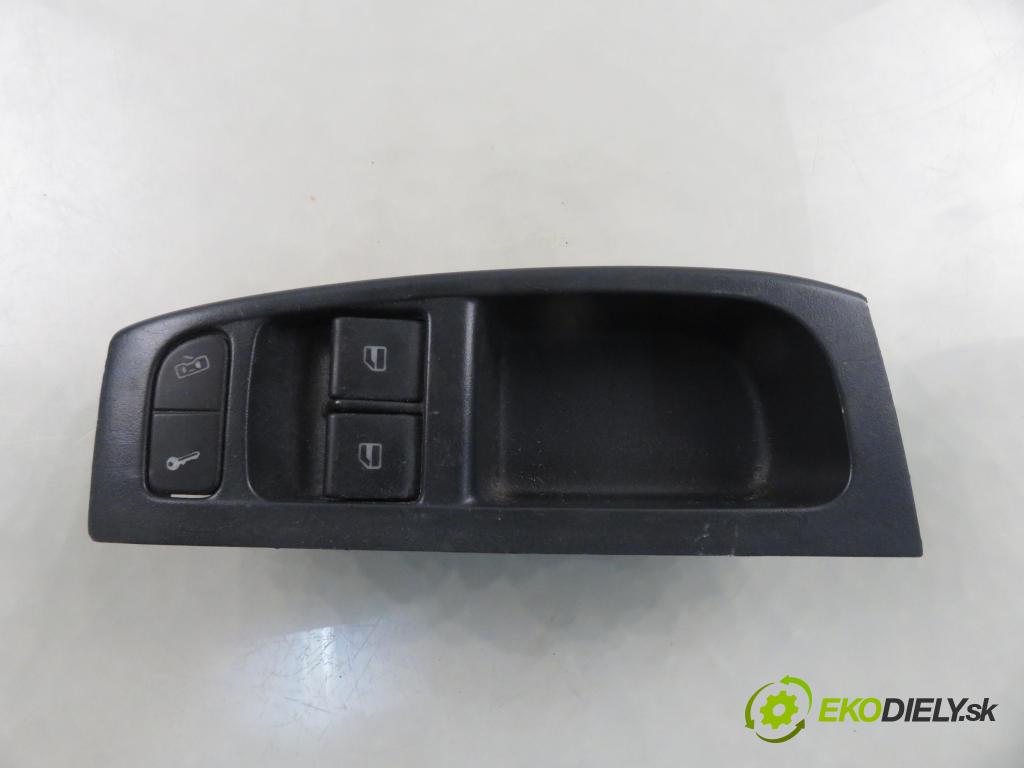 VW FOX (5Z1, 5Z3) HB 2006 55,00 1.4 - BKR 1390,00 Panel ovládaní oken 5Z0867171