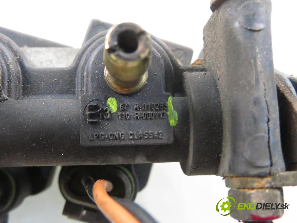 FIAT GRANDE PUNTO (199_) HB 2012 57,00 1.4 - 350 A1.000 1368,00 Lišta vstrekovacia LPG 67R010285