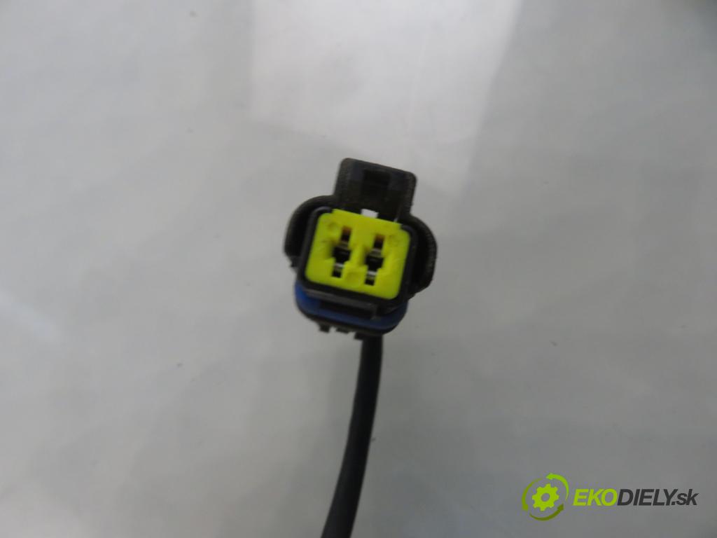 FIAT GRANDE PUNTO (199_) HB 2012 57,00 1.4 - 350 A1.000 1368,00 Lišta vstrekovacia LPG 67R010285
