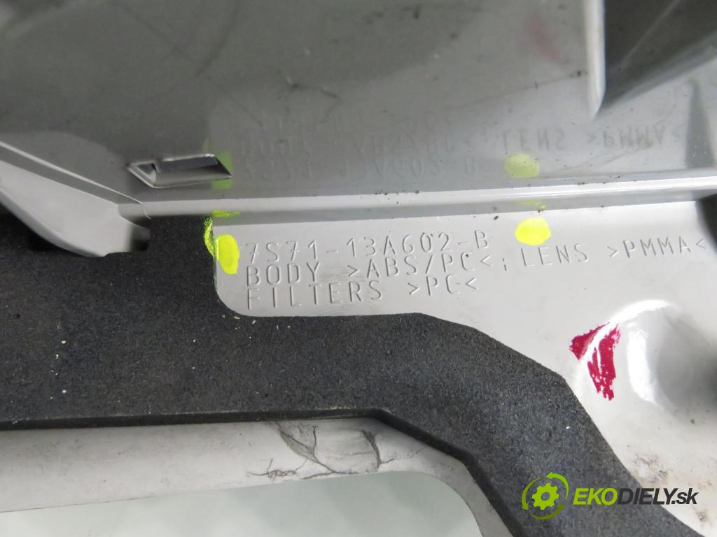 FORD MONDEO IV Turnier (BA7) KOMBI 2007 103,00 2.0 TDCi - QXBA 1997,00 Svetlo pravé zadné kufor 7S7113A602B
