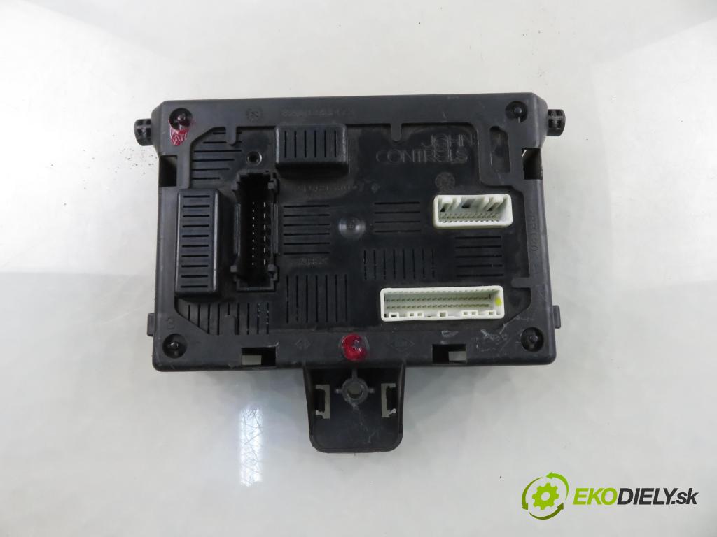 RENAULT CLIO III (BR0/1, CR0/1) HB 2006 63,00 1.5 dCi 86 - K9K 766 1461,00 MODUL BSM 8200652289