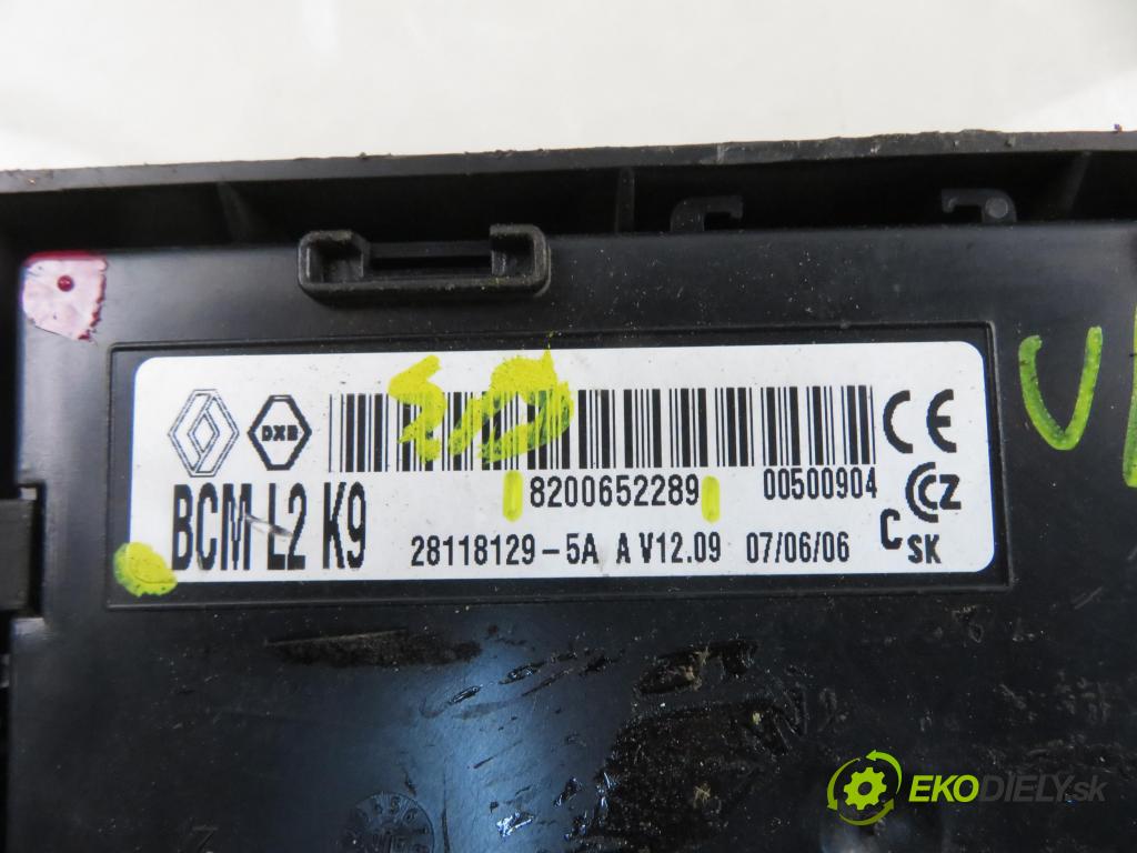 RENAULT CLIO III (BR0/1, CR0/1) HB 2006 63,00 1.5 dCi 86 - K9K 766 1461,00 MODUL BSM 8200652289
