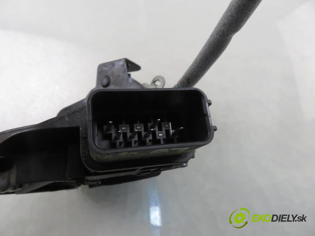 FORD MONDEO IV Turnier (BA7) KOMBI 2007 103,00 2.0 TDCi - QXBA 1997,00 zámok 6M2AR26413BC