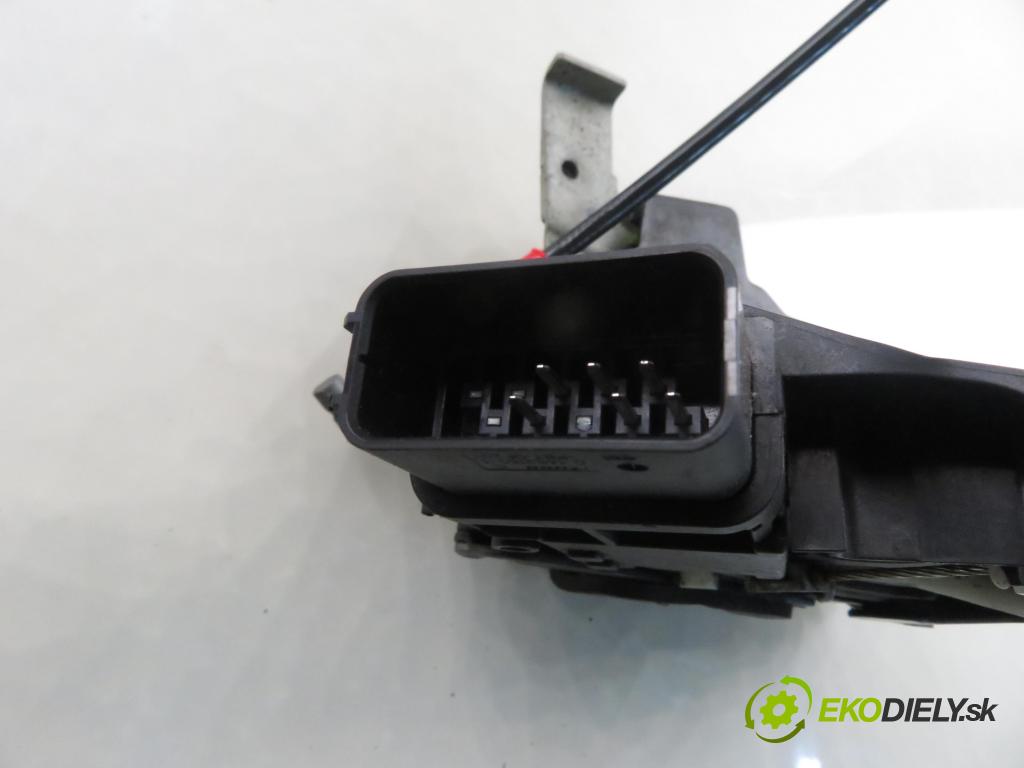 FORD MONDEO IV Turnier (BA7) KOMBI 2007 103,00 2.0 TDCi - QXBA 1997,00 zámok 6M2AR21812AC