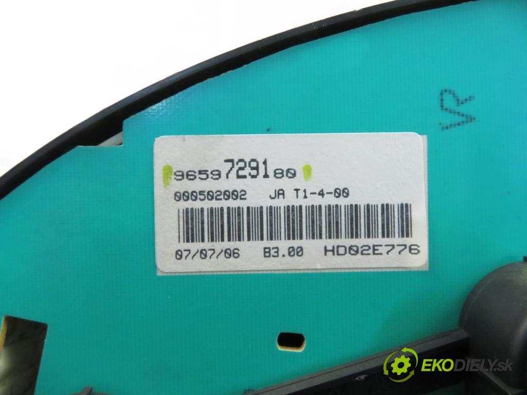 PEUGEOT 206 liftback (2A/C) HB 2006 55,00 1.4 75 - KFW 1360,00 Prístrojovka elektrický 9659729180