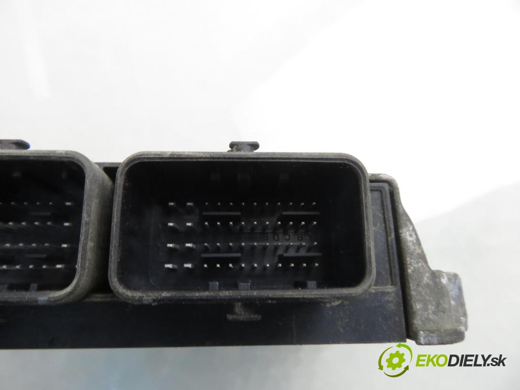 PEUGEOT 206 liftback (2A/C) HB 2006 55,00 1.4 75 - KFW 1360,00 Riadiaca jednotka Motor SW9663394480 ; 215859444A