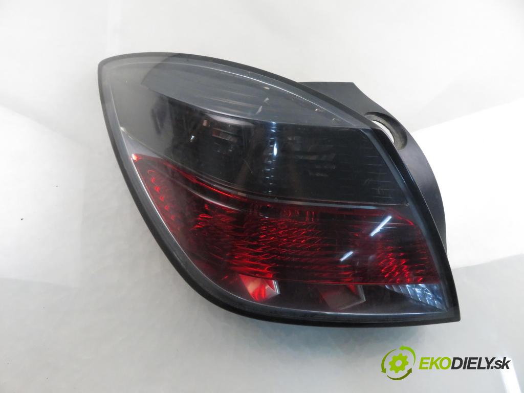 OPEL ASTRA H GTC (L08) HB 2009 81,00 1.7 CDTI - A 17 DTJ 1686,00 Svetlo ľavé zadné 13252443 ; 93357459