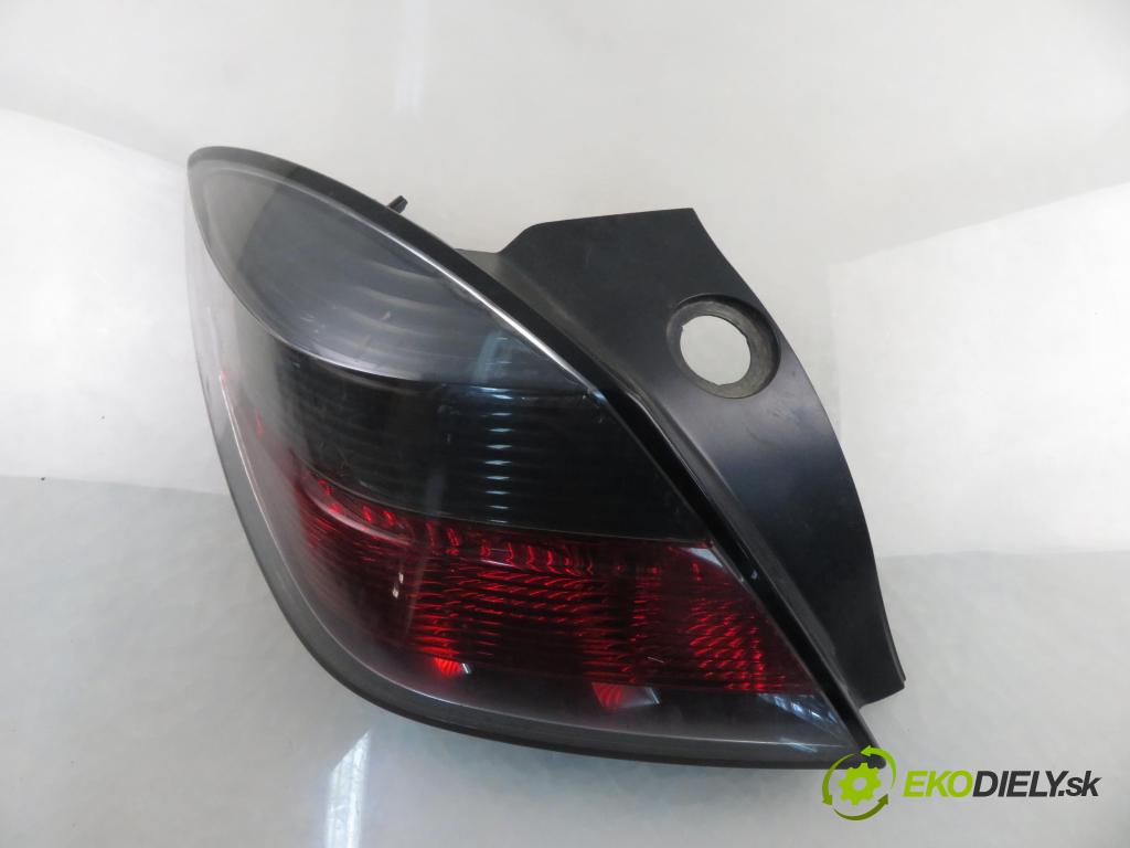 OPEL ASTRA H GTC (L08) HB 2009 81,00 1.7 CDTI - A 17 DTJ 1686,00 Svetlo ľavé zadné 13252443 ; 93357459