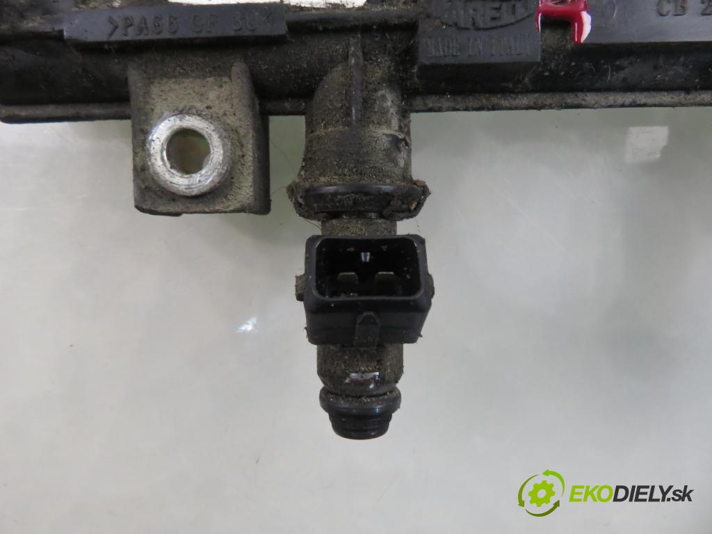 FIAT GRANDE PUNTO (199_) HB 2012 57,00 1.4 - 350 A1.000 1368,00 lišta vstřikovací  (Vstřikovací lišta)