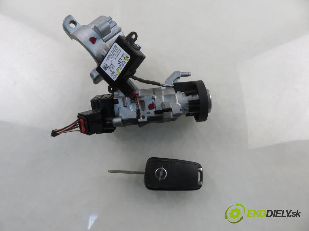 OPEL INSIGNIA A (G09) LIFTBACK 2009 96,00 2.0 CDTI (68) - A 20 DTJ 1956,00 spinačka 25799293 ; F00HJ00363 (Spínacia skrinka)