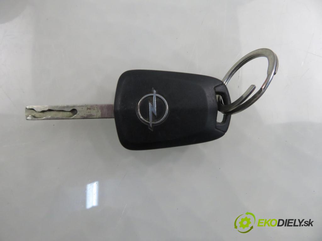 OPEL ASTRA H GTC (L08) HB 2009 81,00 1.7 CDTI - A 17 DTJ 1686,00 spinačka / zámky N0501881 ; N0501882 ; 2421430