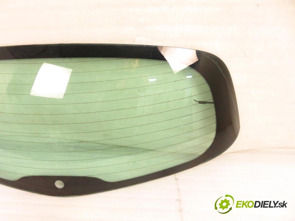 RENAULT CLIO III (BR0/1, CR0/1) HB 2006 63,00 1.5 dCi 86 - K9K 766 1461,00 Okno zadné kapota