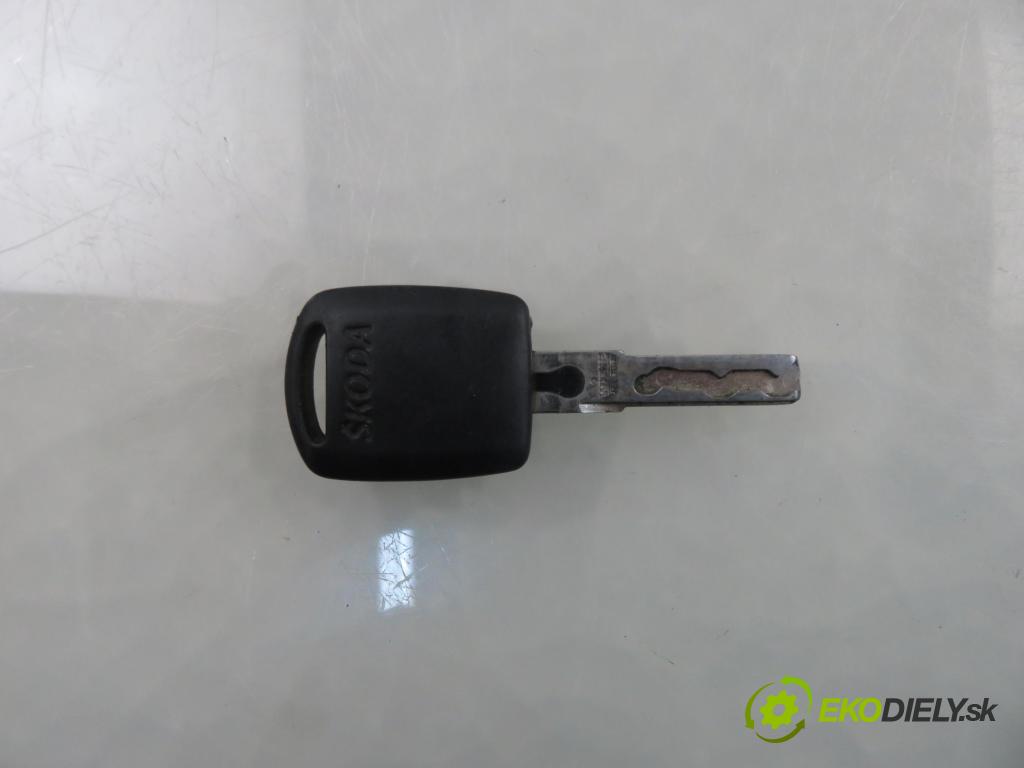 SKODA OCTAVIA I (1U2) LIFTBACK 1997 66,00 1.9 TDI 90- AGR 1896,00 spinačka / zámky 1J0419959