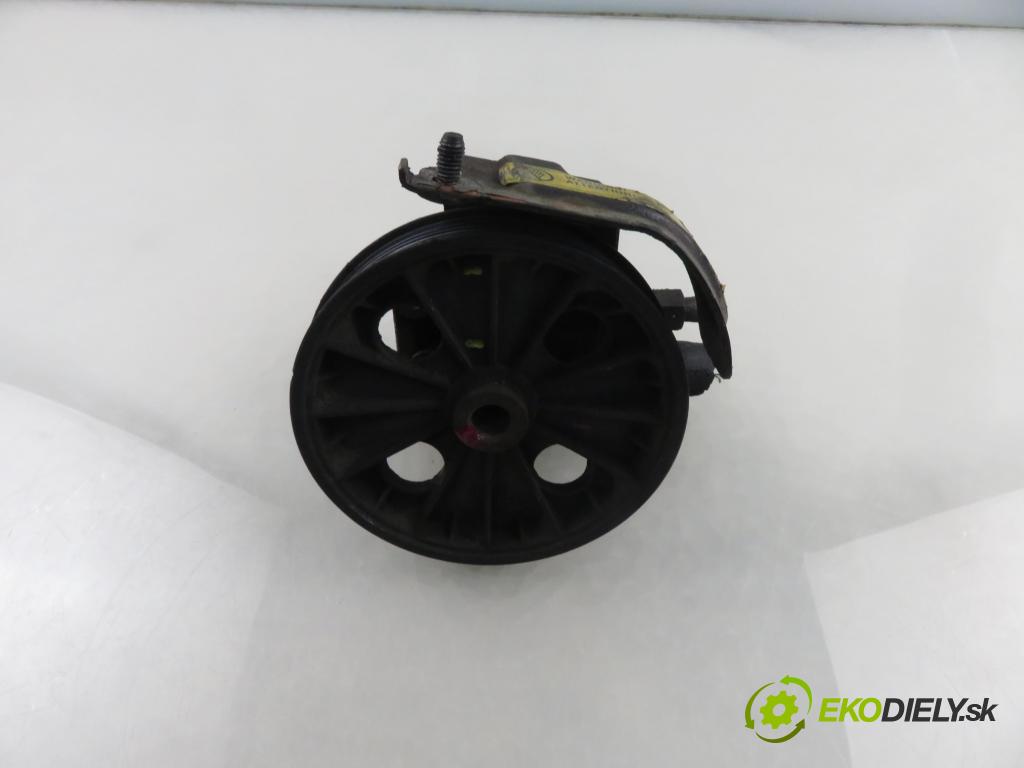 VOLVO V40 Kombi (645) KOMBI 2001 80,00 1.6 - B 4164 S2 1587,00 Pumpa servočerpadlo 9485757 (Servočerpadlo)