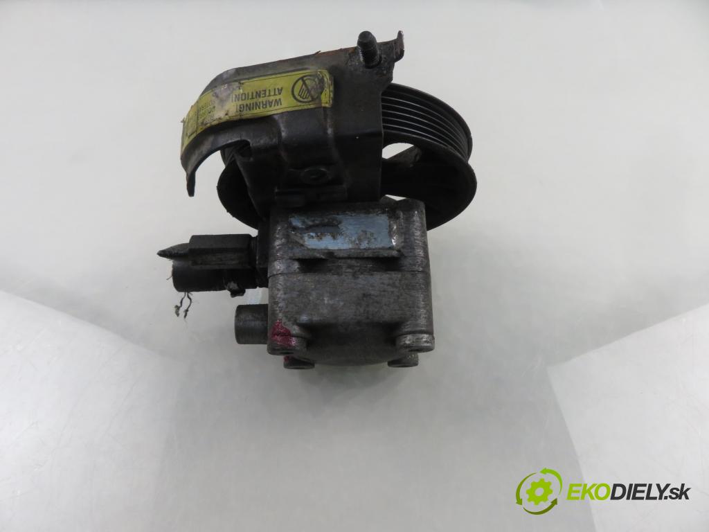 VOLVO V40 Kombi (645) KOMBI 2001 80,00 1.6 - B 4164 S2 1587,00 Pumpa servočerpadlo 9485757 (Servočerpadlo)