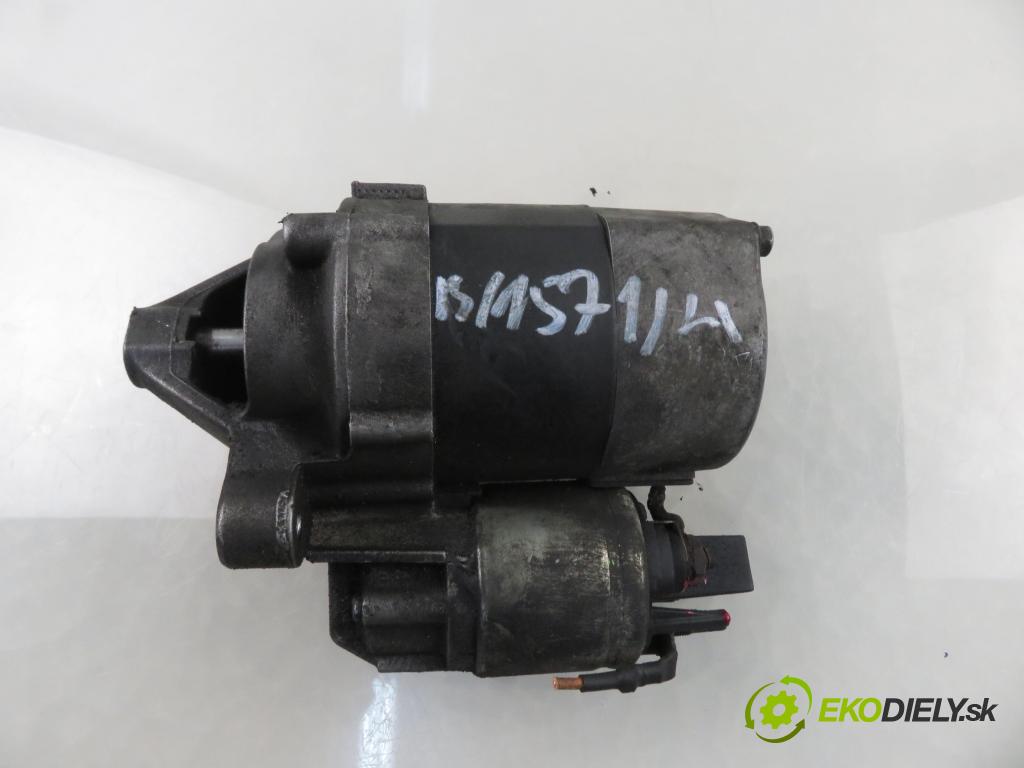 RENAULT SCENIC II (JM0/1_) MINIVAN 2004 83,00 1.6 (JM0C, JM0J, JM1B) - K4M 782 1598,00 Štartér 8200266777B ; TS10E3 (Štartér)