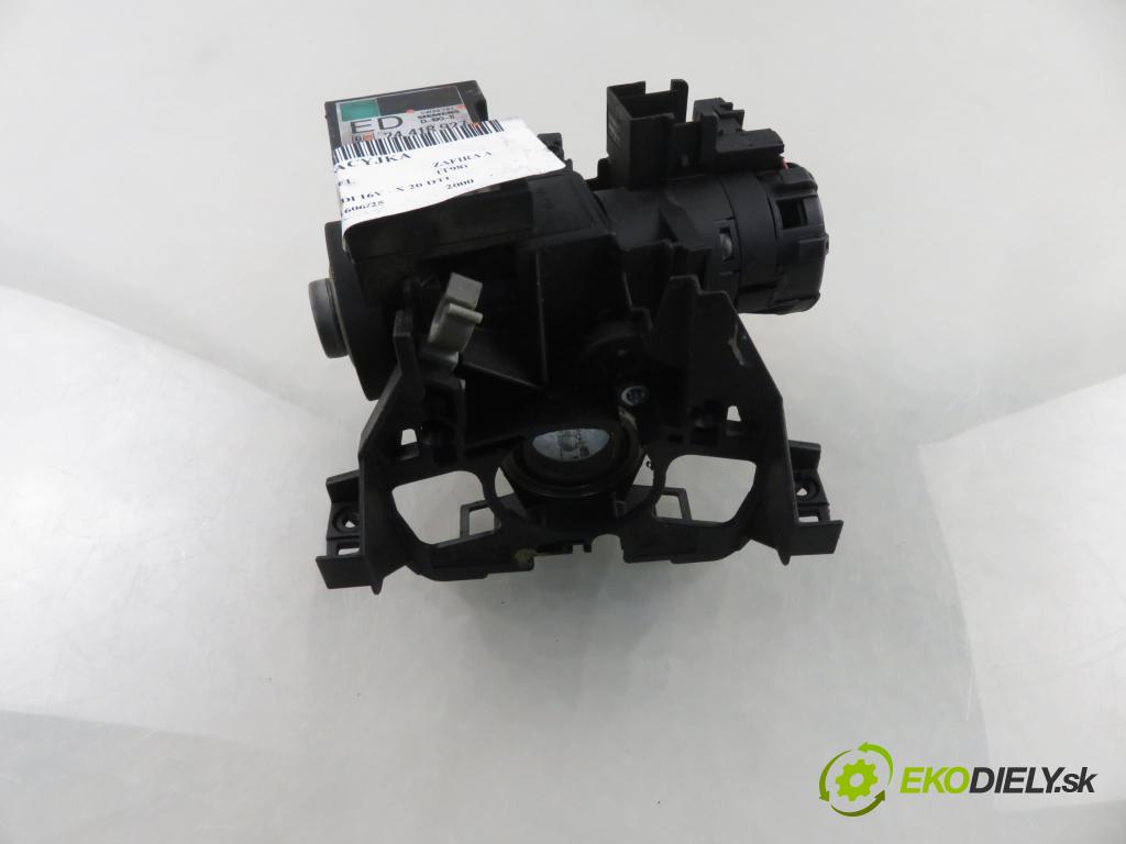 OPEL ZAFIRA A Nadwozie Wielkopojemne (MPV) (T98)  MINIVAN 2000 60,00 2.0 DI 16V - X 20 DTL 1995,00 spinačka 24418927 ; 5WK4763 (Spínacia skrinka)