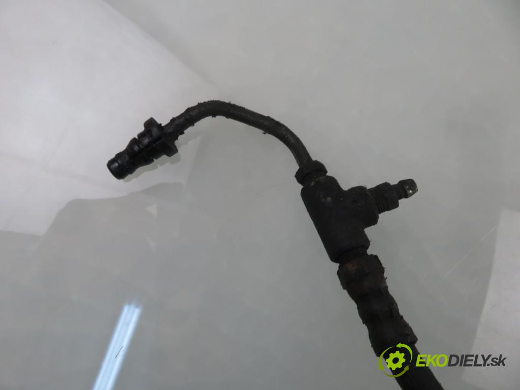 RENAULT TRAFIC II Autobus (JL) BUS 2005 74,00 1.9 dCI 100 (JL0C) - F9Q 760 1870,00 preloženie 8200300847 ; 93852216 ; 8200460941