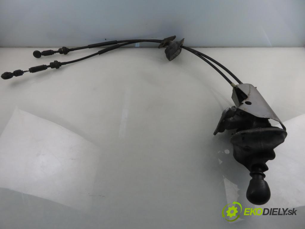 RENAULT TRAFIC II Autobus (JL) BUS 2005 74,00 1.9 dCI 100 (JL0C) - F9Q 760 1870,00 preloženie 8200300847 ; 93852216 ; 8200460941