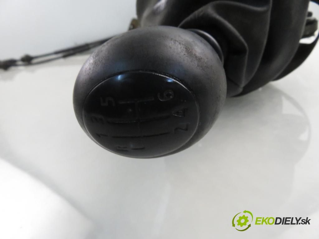 RENAULT TRAFIC II Autobus (JL) BUS 2005 74,00 1.9 dCI 100 (JL0C) - F9Q 760 1870,00 preloženie 8200300847 ; 93852216 ; 8200460941