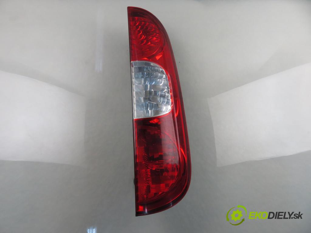 FIAT DOBLO nadwozie wielkoprzestrzenne (MPV) (119_, 223_) KOMBIVAN 2006 88,00 1.9 D Multijet - 186 A9.000 1910,00 Svetlo pravé zadné 51755144