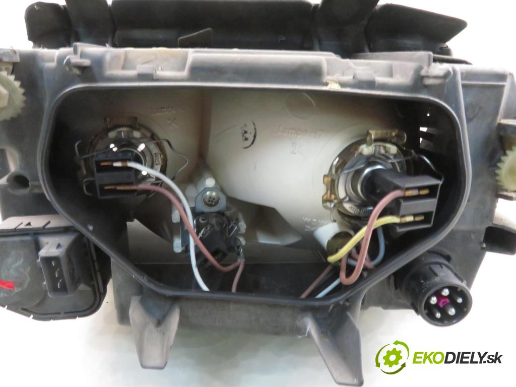 AUDI A4 Avant (8D5, B5) KOMBI 1997 81,00 1.9 TDI - AFN 1896,00 Svetlo PP 8D9941004D ; 0301094002