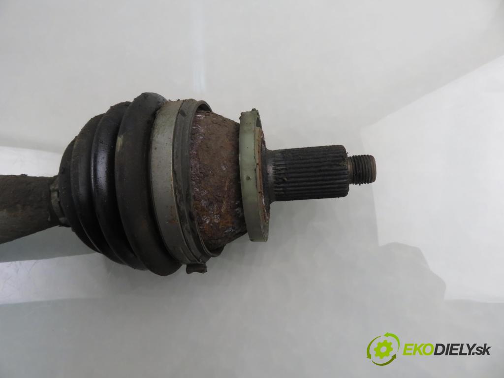 VW POLO (9N_) HB 2005 63,00 1.4 FSI - AXU 1390,00 Poloos PP