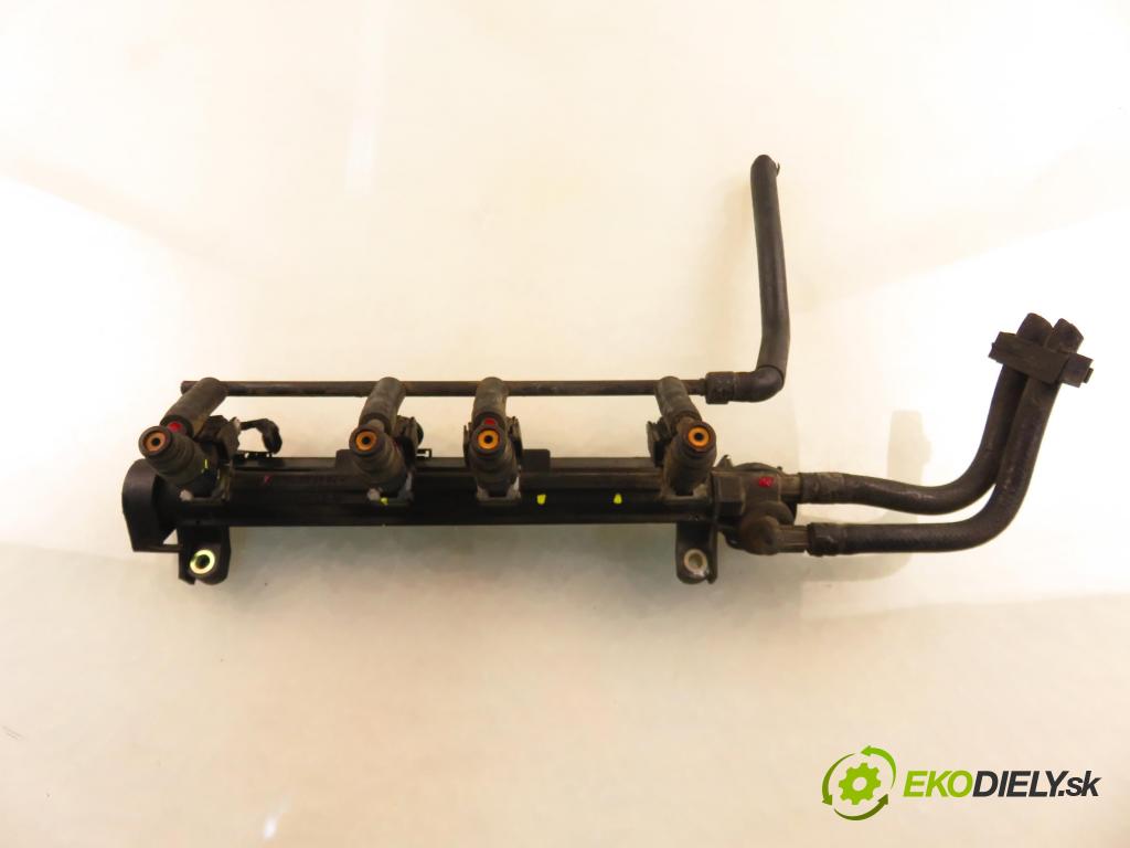 VW SHARAN (7M8, 7M9, 7M6) MINIVAN 2000 85,00 2 - ATM 1984,00 Lišta vstrekovacia 037133317N ; 06A906031C ; 0280155791 (Vstrekovacia lišta)