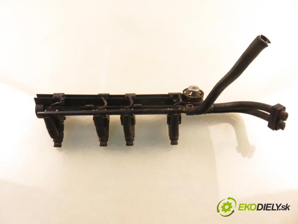 VW SHARAN (7M8, 7M9, 7M6) MINIVAN 2000 85,00 2 - ATM 1984,00 Lišta vstrekovacia 037133317N ; 06A906031C ; 0280155791 (Vstrekovacia lišta)