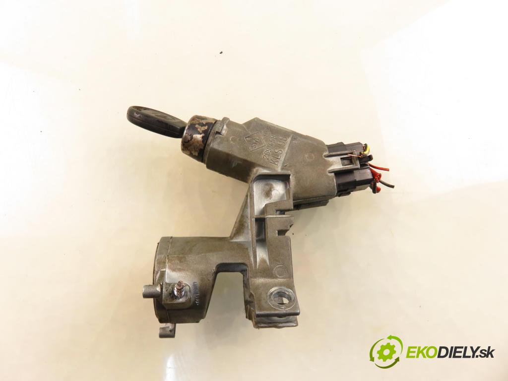 VW TRANSPORTER IV Platforma / podwozie (70E, 70L, 70M, 7DE, 7DL KABINA/PLATFORMA 1998 55,00 2.4 D - AJA 2370,00 spinačka 701905851 (Spínacia skrinka)