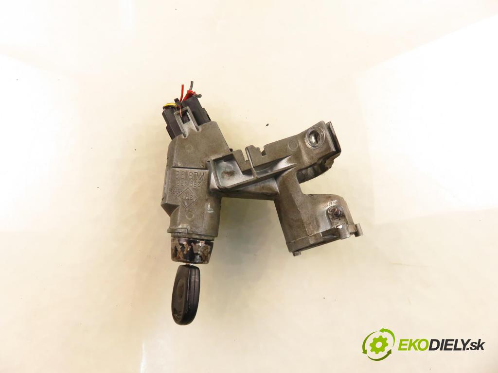 VW TRANSPORTER IV Platforma / podwozie (70E, 70L, 70M, 7DE, 7DL KABINA/PLATFORMA 1998 55,00 2.4 D - AJA 2370,00 spinačka 701905851 (Spínacia skrinka)