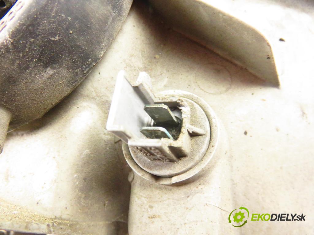 DAIHATSU TERIOS (J1_) SUV 2000 61,00 1.3 4WD (J100) - HC-EJ 1296,00 Svetlo LP 0017362