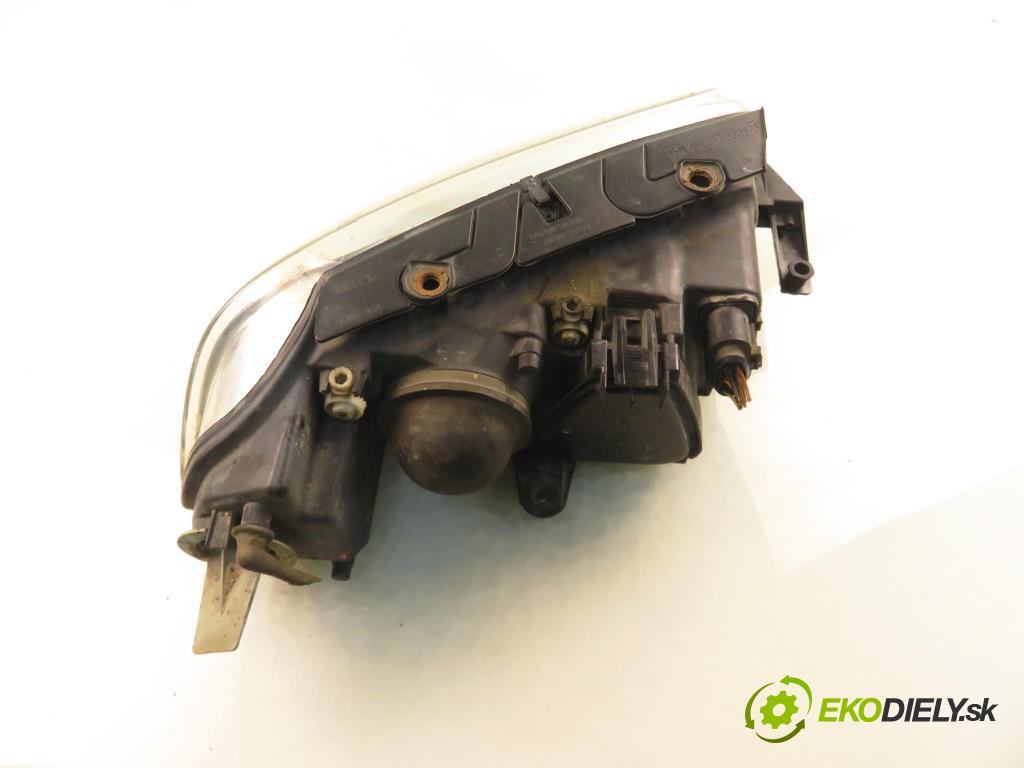 VW PASSAT B5.5 Variant (3B6) KOMBI 2001 96,00 1.9 TDI - AWX 1896,00 Svetlo LP 1LL00835003