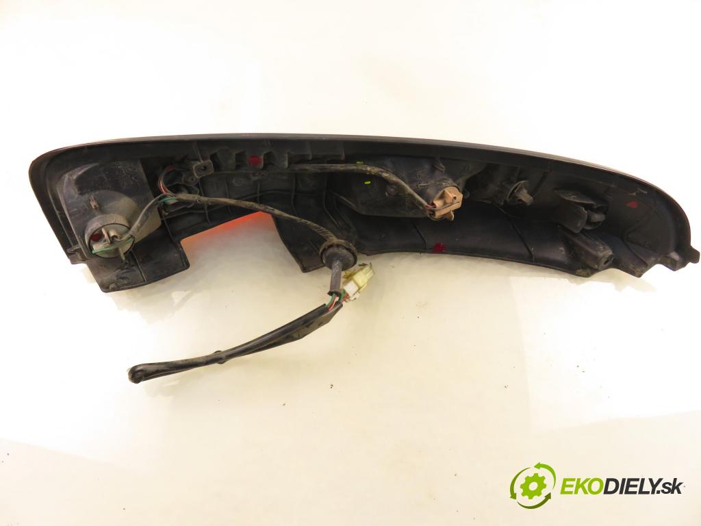 DAIHATSU TERIOS (J1_) SUV 2000 61,00 1.3 4WD (J100) - HC-EJ 1296,00 Svetlo pravé zadné 22051567