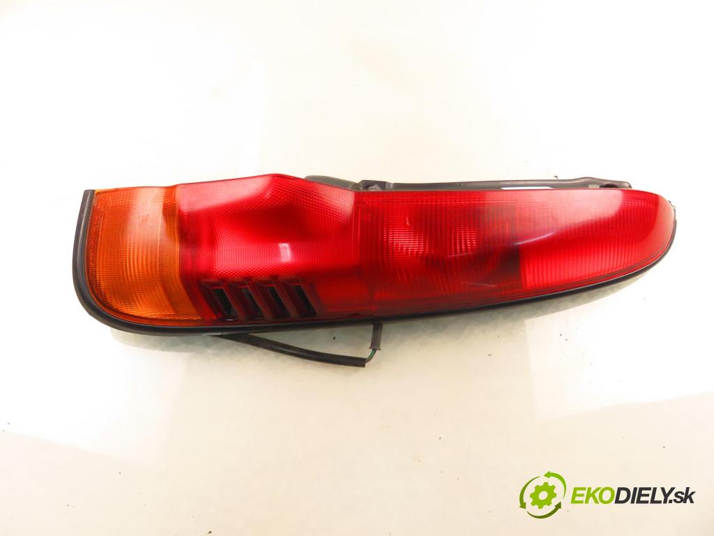 DAIHATSU TERIOS (J1_) SUV 2000 61,00 1.3 4WD (J100) - HC-EJ 1296,00 Svetlo pravé zadné 22051567