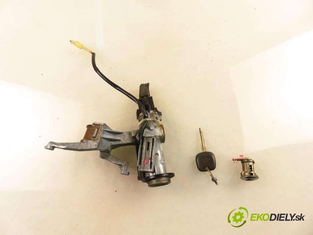 DAIHATSU TERIOS (J1_) SUV 2000 61,00 1.3 4WD (J100) - HC-EJ 1296,00 spinačka / zámky